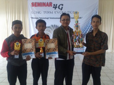 SMK YPI Tanjung Bintang Juara Lomba Robot Line Follower EEA 2014 Unila